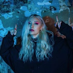Канал Блондинка КсЮ в мессенджере MAX — 194 подписчика