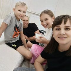 Канал Простая жизнь Нелепиных влог в мессенджере MAX — 4 628 подписчиков