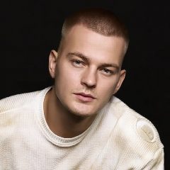 Канал DEEMY в мессенджере MAX — 2 110 подписчиков
