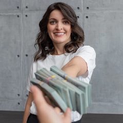 Канал Гончарова про деньги в мессенджере MAX — 245 подписчиков