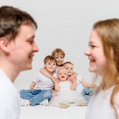 Канал Xolidayfamily в мессенджере MAX — 1 722 подписчика
