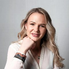 Канал «Про тебя» с Дарьей Акуловой в мессенджере MAX — 52 подписчика
