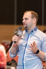 Канал Ахсар Рыжов. Маркетинг в соцсетях и нейросети в мессенджере MAX — 74 подписчика