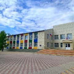Канал ГБОУ ЛНР "ЧМЫРОВСКАЯ СШ" в мессенджере MAX — 214 подписчиков