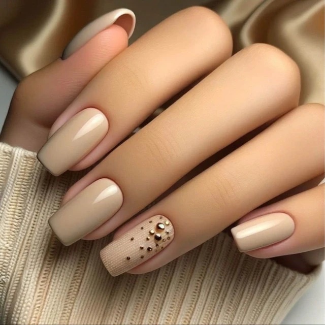 Канал Твой маникюр в мессенджере MAX — 15 012 подписчиков