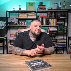 Канал Илья Методайзер | От репетитора к онлайн-школе в мессенджере MAX — 1 008 подписчиков