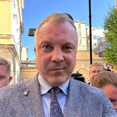 Канал Евгений Попов в мессенджере MAX — 13 712 подписчиков