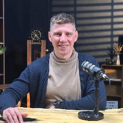 Канал Юрий Шабаров о продажах в мессенджере MAX — 242 подписчика