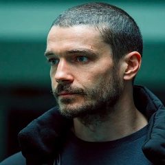 Канал СЕРИАЛЫ И КИНО | ГОСПОЖА ПЛЕЙМЕН | СВАРИТЬ МЕДВЕДЯ | СМЕРТЬ ОТ МОЛНИИ | ГЕВЕЛИЙ | САГА О ХАРДАКРАХ в мессенджере MAX — 320 подписчиков