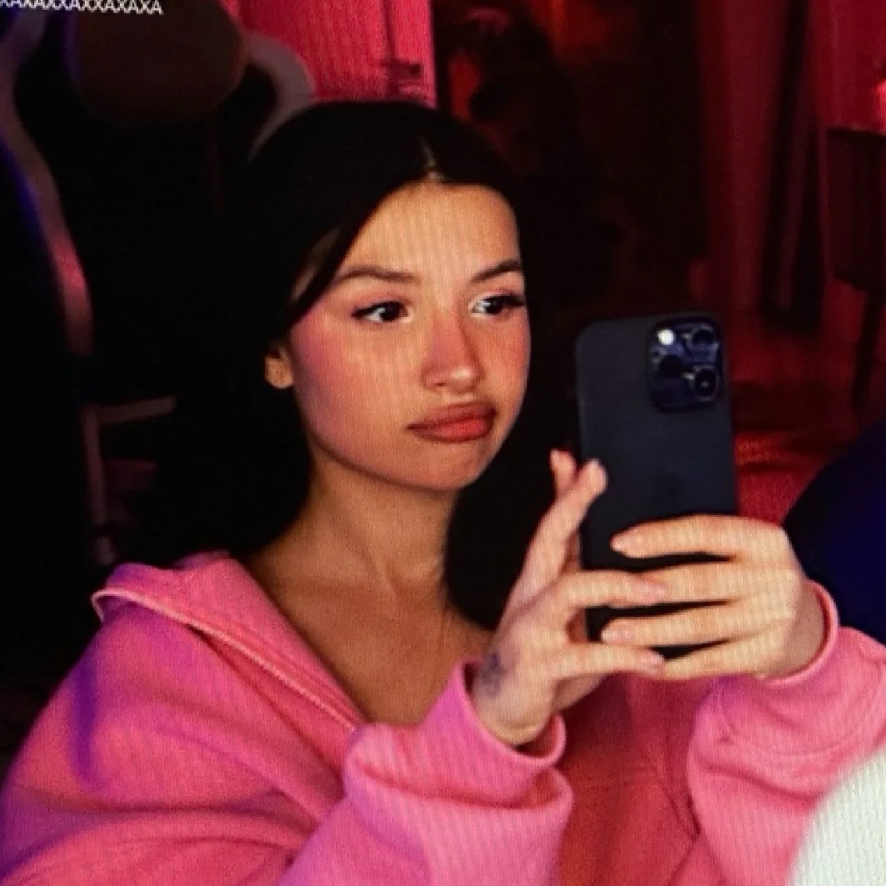 Канал Tenderlybae в мессенджере MAX — 7 955 подписчиков