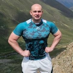 Канал Фитнес-тренер Денис Черногузов в мессенджере MAX — 4 273 подписчика
