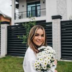 Канал yana_vanilla. Загородная жизнь в мессенджере MAX — 20 772 подписчика